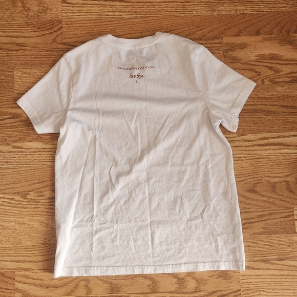 EUC Rue de Seine Cowboys Make Better Lovers Graphic T-Shirt Size Medium - Picture 5 of 8